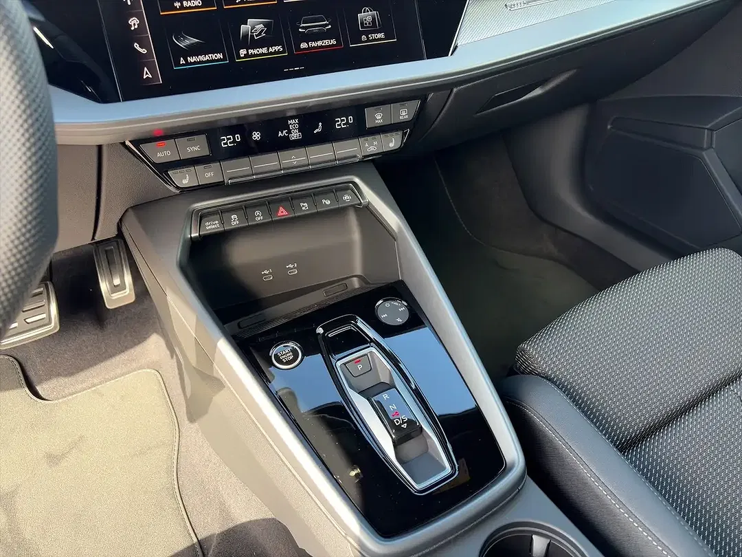Audi A3 TFSI Matrix LED S line - Thumbnail 6