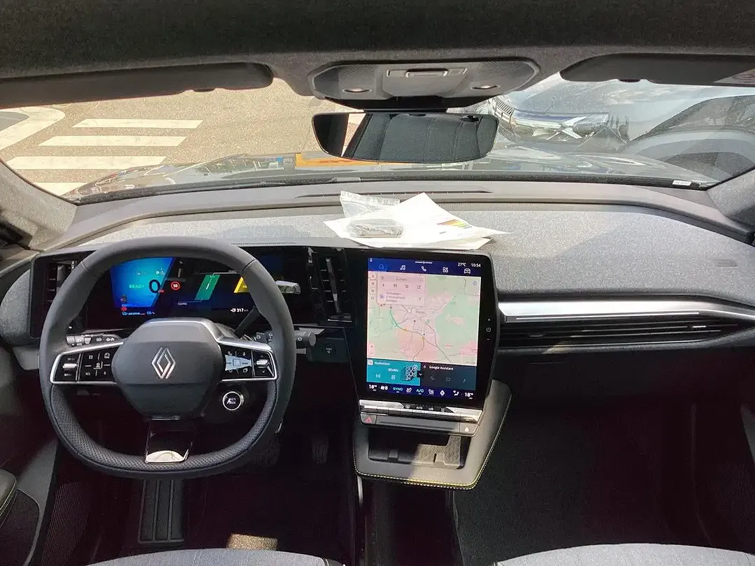 Renault Scenic E-Tech Techno - Thumbnail 11