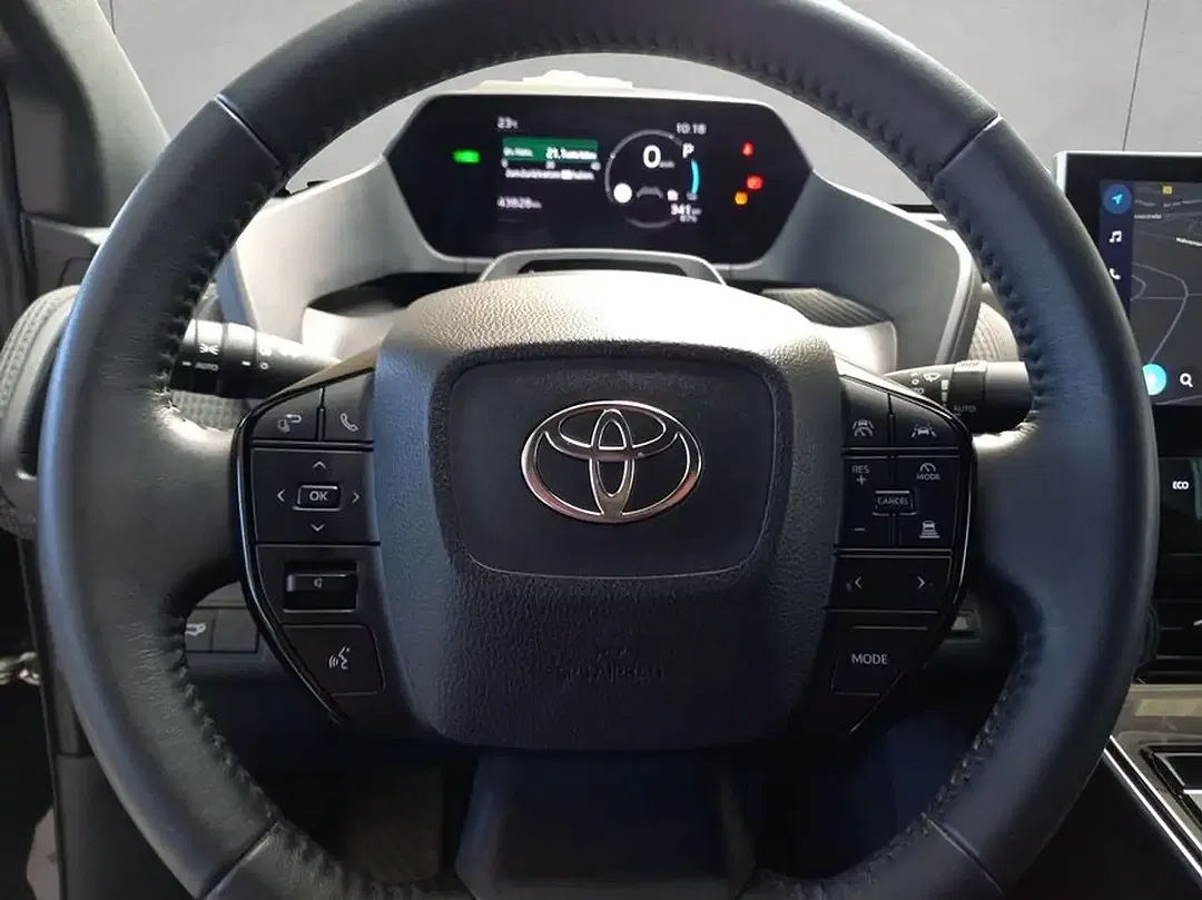 Toyota bZ4X - Thumbnail 11