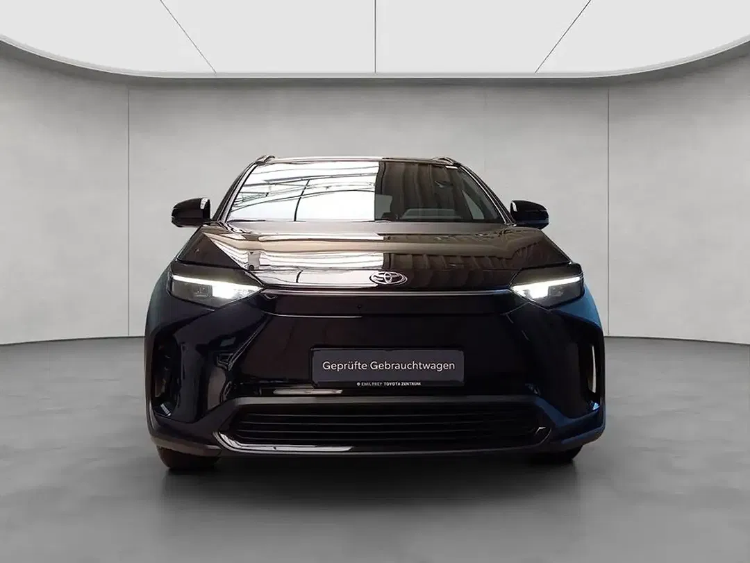 Toyota bZ4X - Thumbnail 9