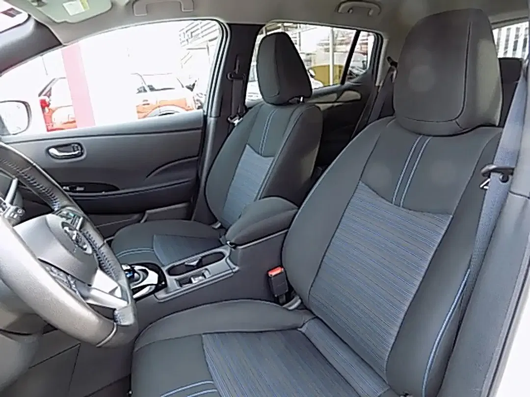 Nissan Leaf N-Connecta - Thumbnail 11