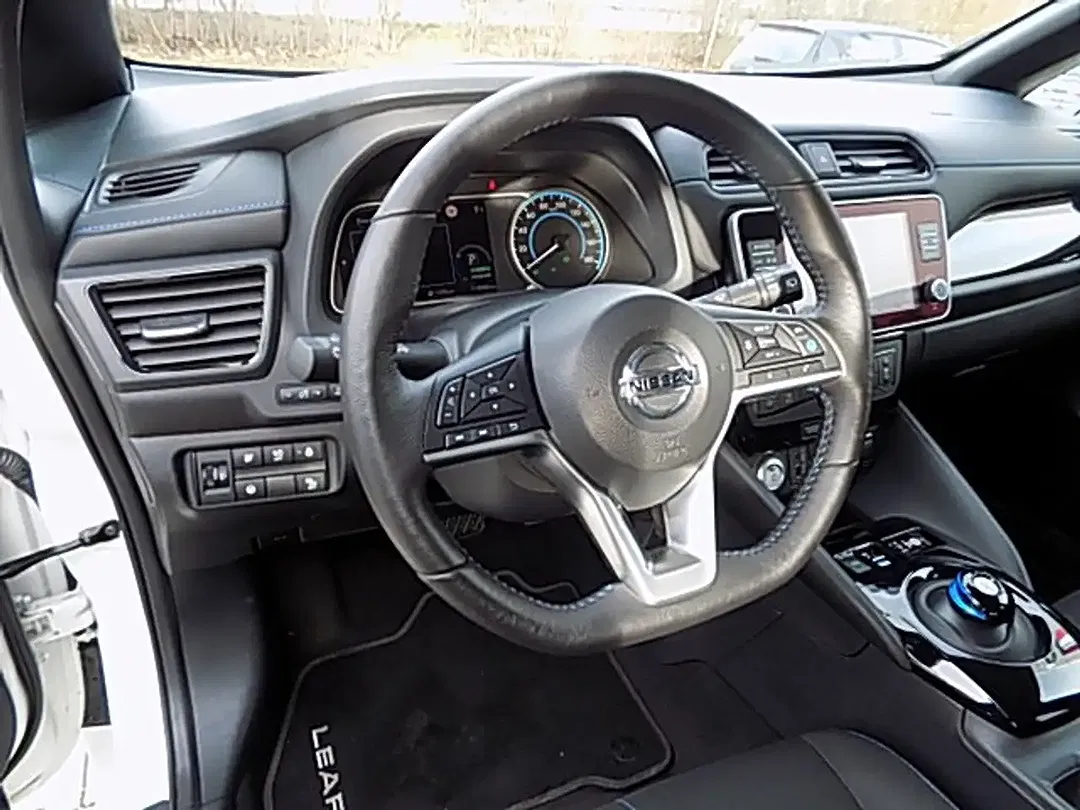 Nissan Leaf N-Connecta - Thumbnail 13