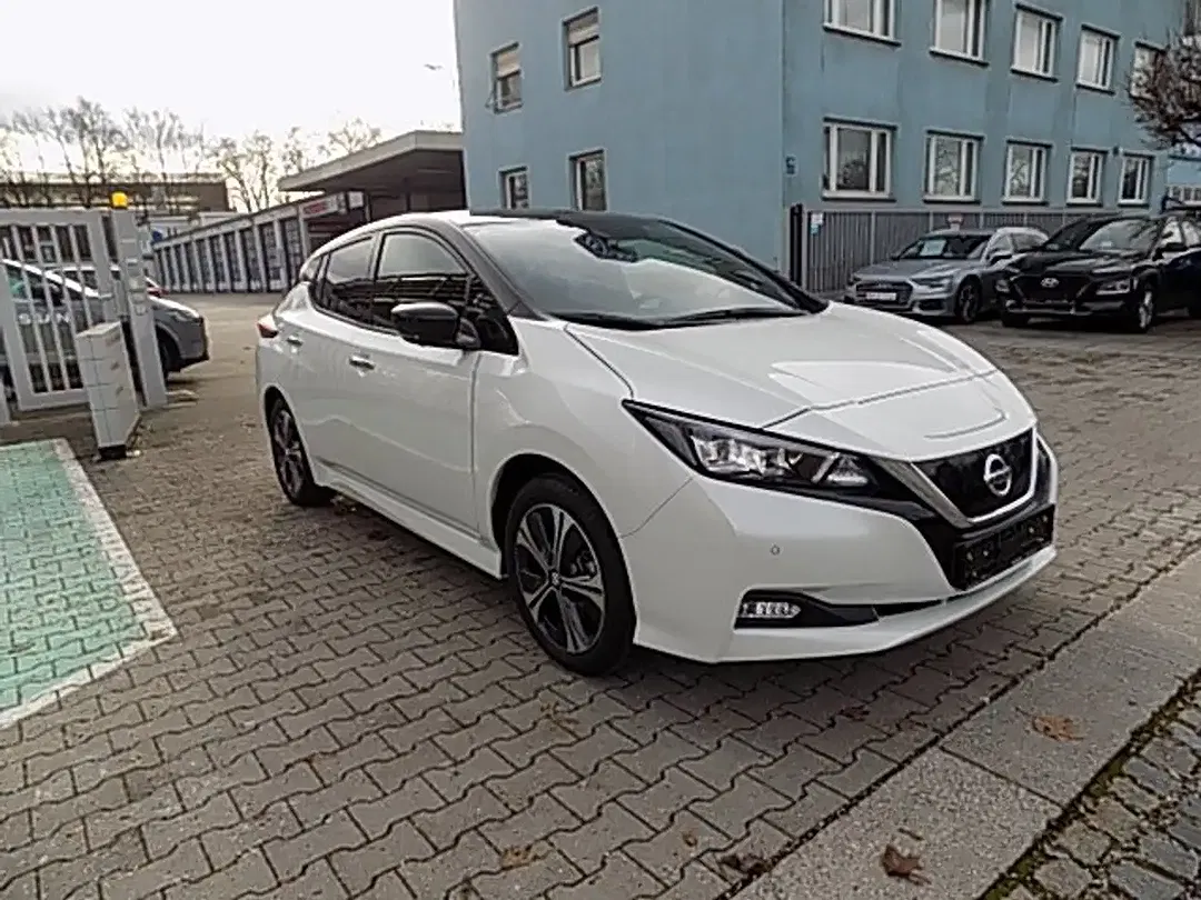 Nissan Leaf N-Connecta - Thumbnail 3