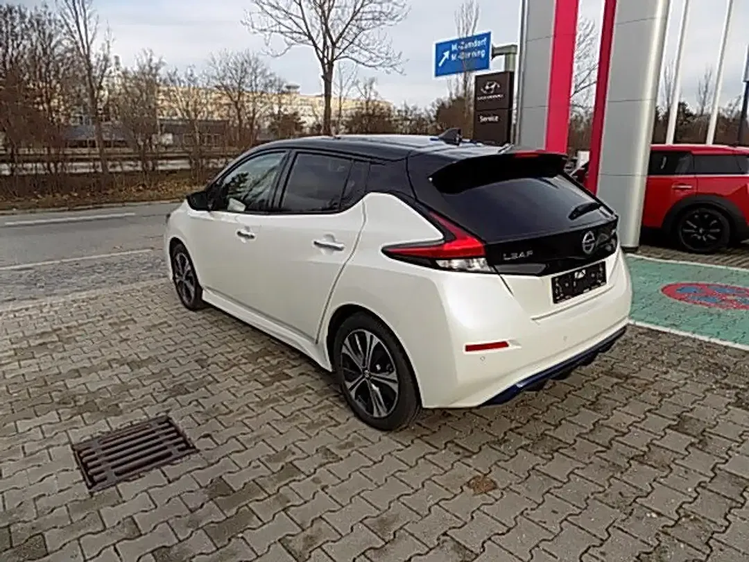 Nissan Leaf N-Connecta - Thumbnail 6