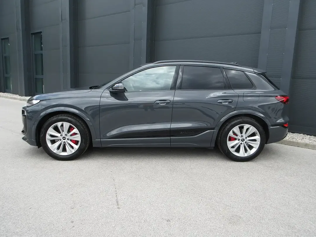 Audi SQ6 e-tron - Thumbnail 4