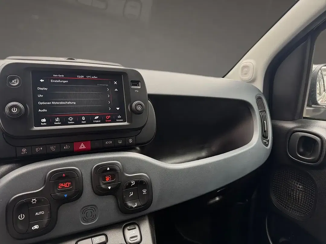 Fiat Panda Hybrid Cross - foto 12