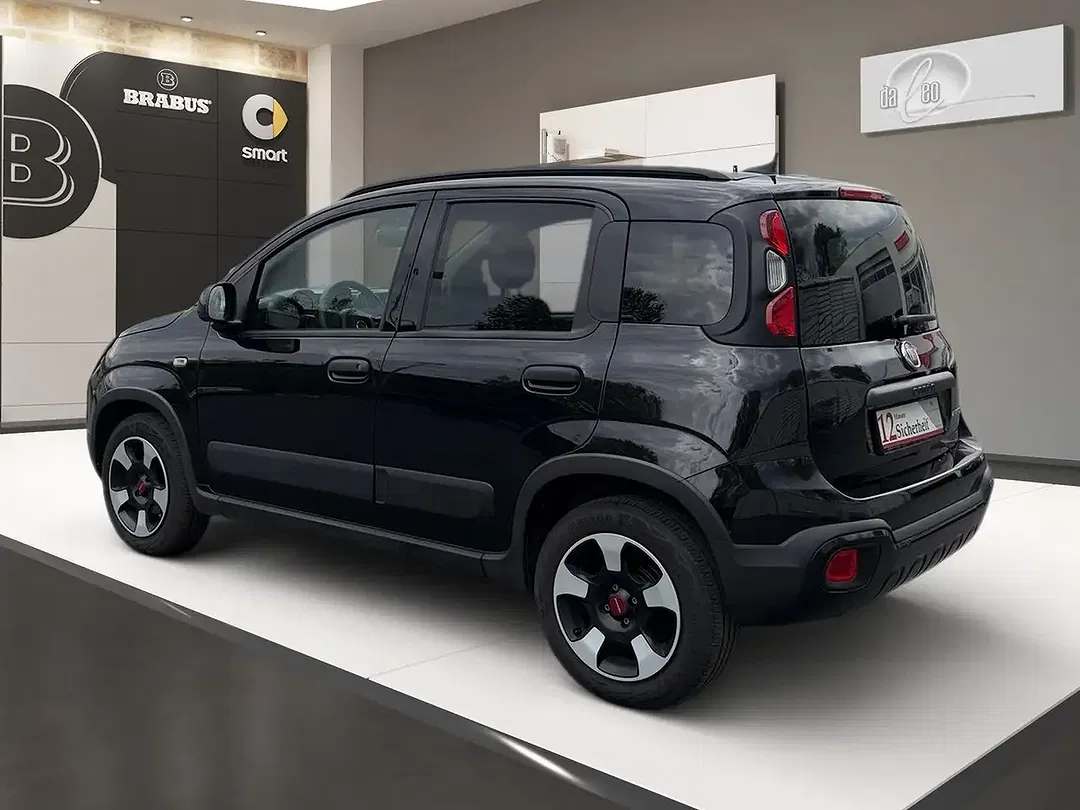 Fiat Panda Hybrid Cross - Thumbnail 3