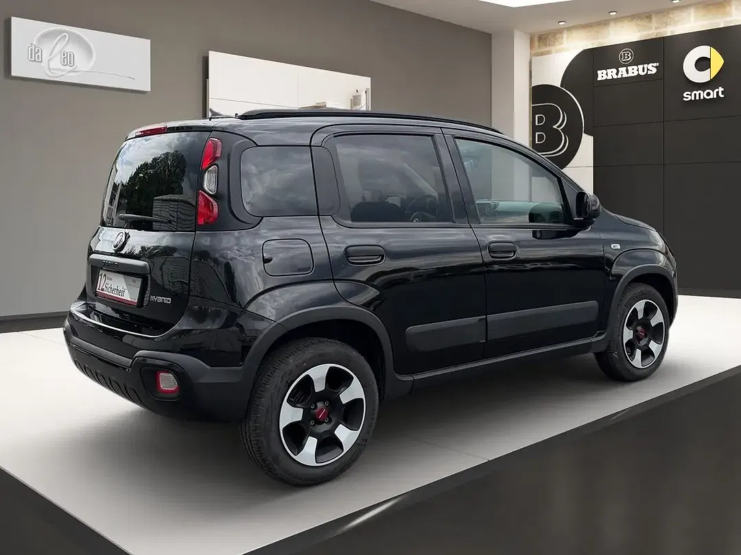 Fiat Panda Hybrid Cross - Thumbnail 4