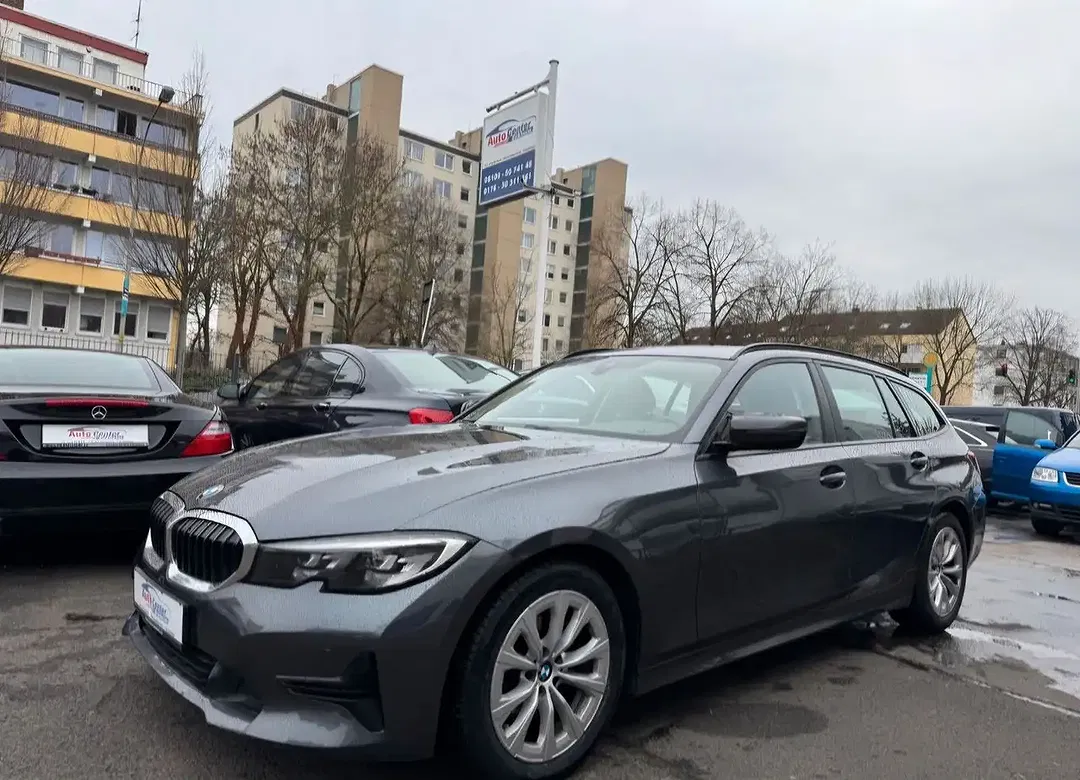 BMW 318 - Thumbnail 5