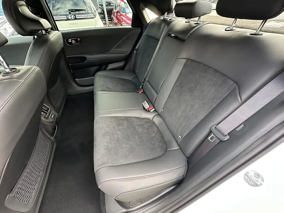 Hyundai IONIQ 6 EV 4WD N Line X - Thumbnail 14