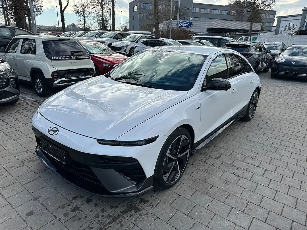 Hyundai IONIQ 6 EV 4WD N Line X - Thumbnail 4