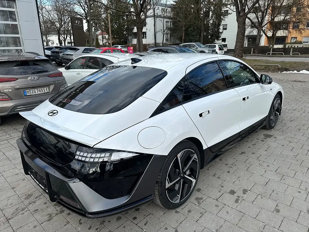 Hyundai IONIQ 6 EV 4WD N Line X - Thumbnail 8