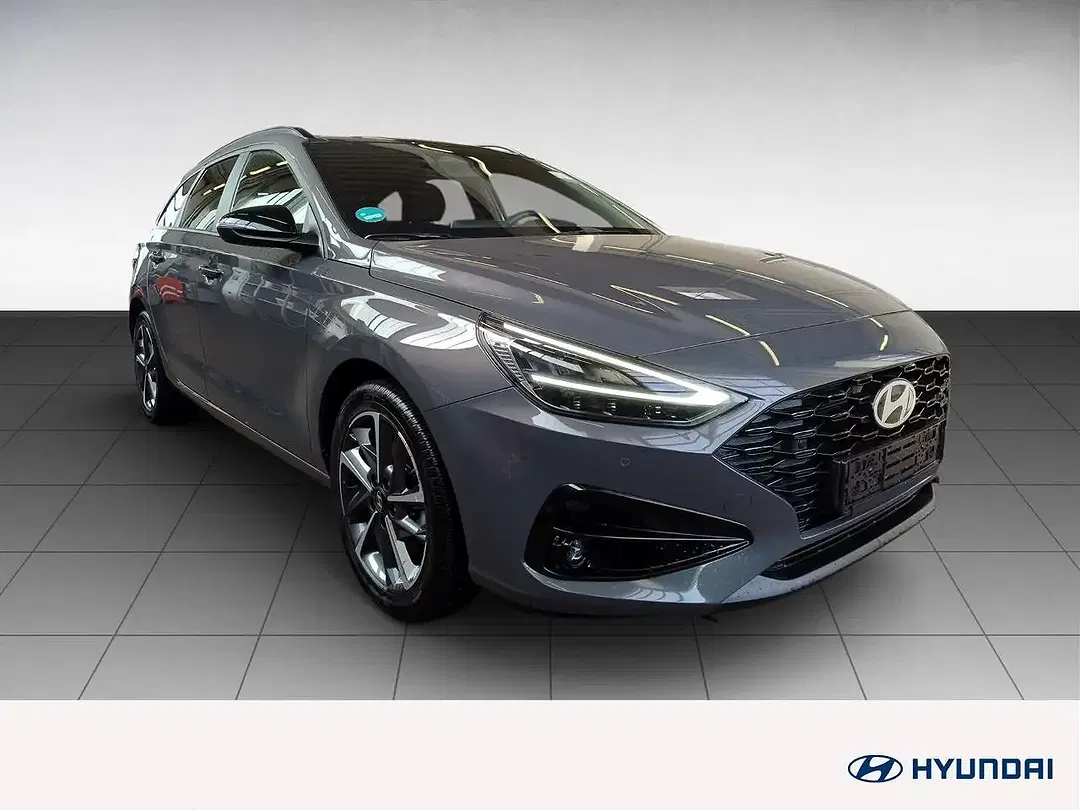 Hyundai i30 Trend - Thumbnail 3