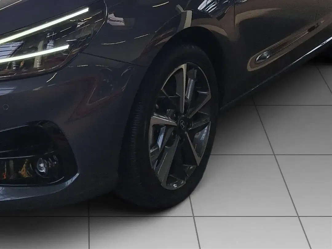 Hyundai i30 Trend - Thumbnail 9