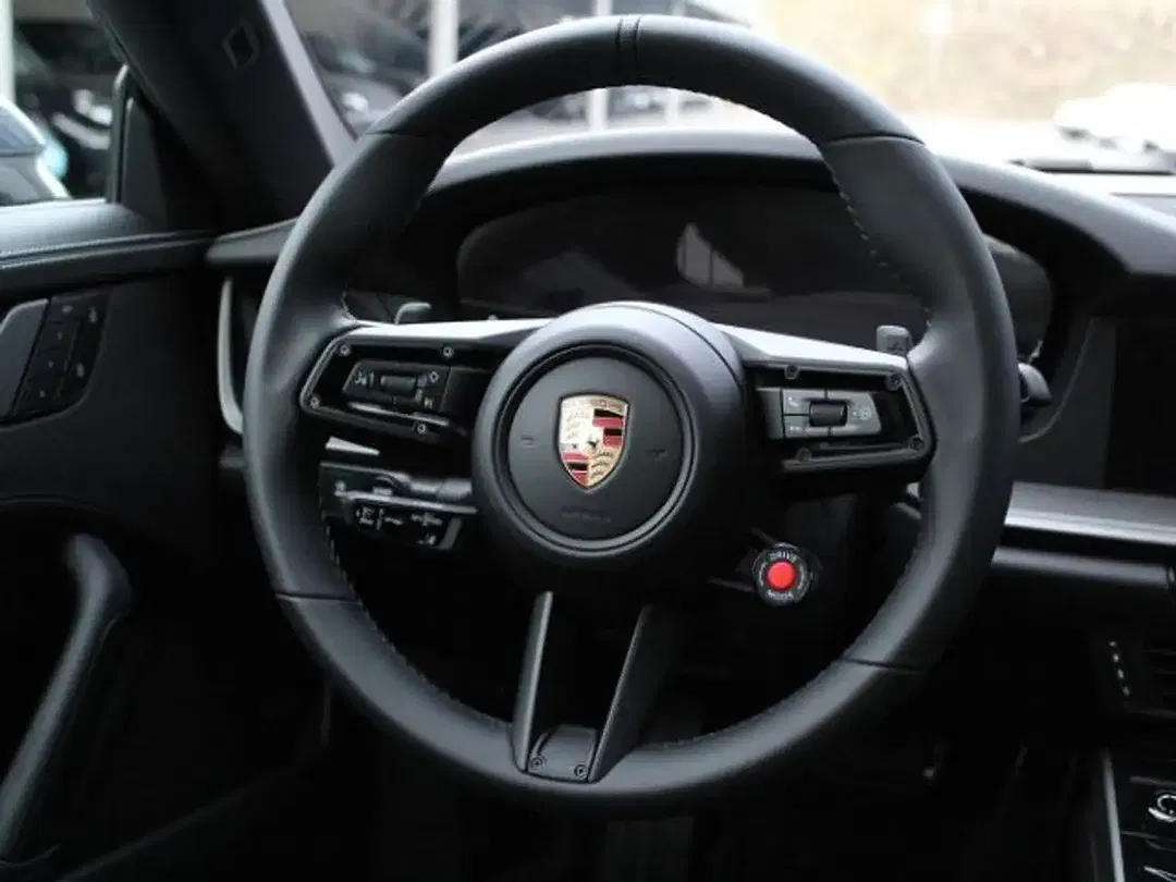 Porsche 992 Carrera S - Thumbnail 5