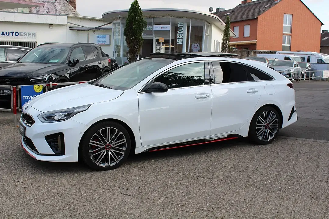 Kia ProCeed / pro_cee'd 1.6 T-GDI DCT GT - foto 2