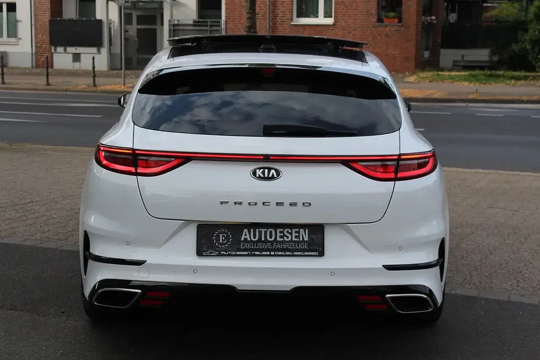 Kia ProCeed / pro_cee'd 1.6 T-GDI DCT GT - Thumbnail 4