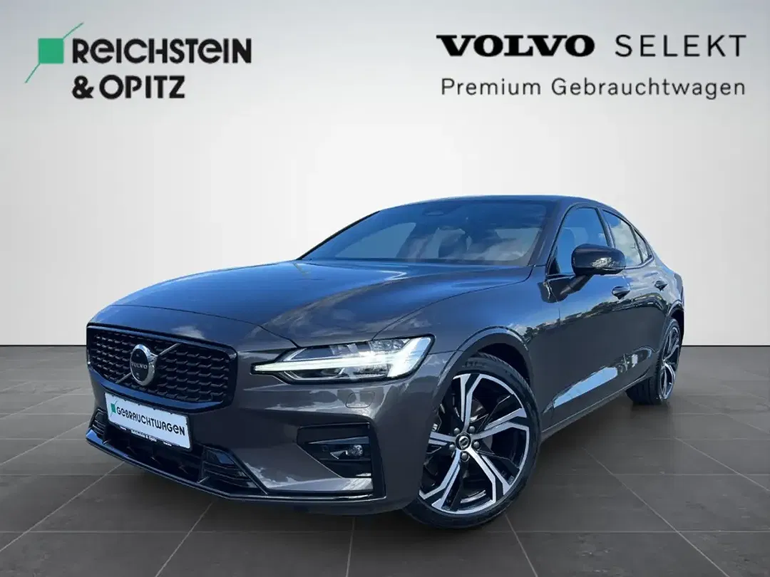 Volvo S60 Plus Dark - foto 1