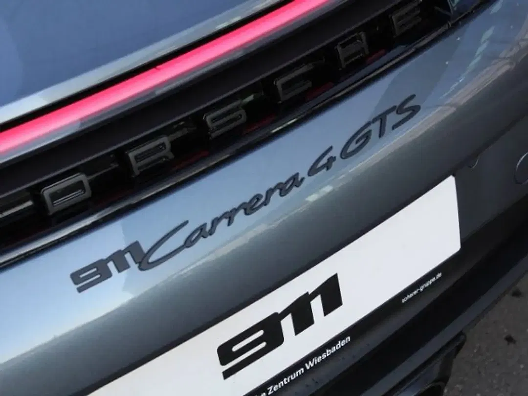 Porsche 992 Carrera 4 GTS Cabriolet - Thumbnail 13