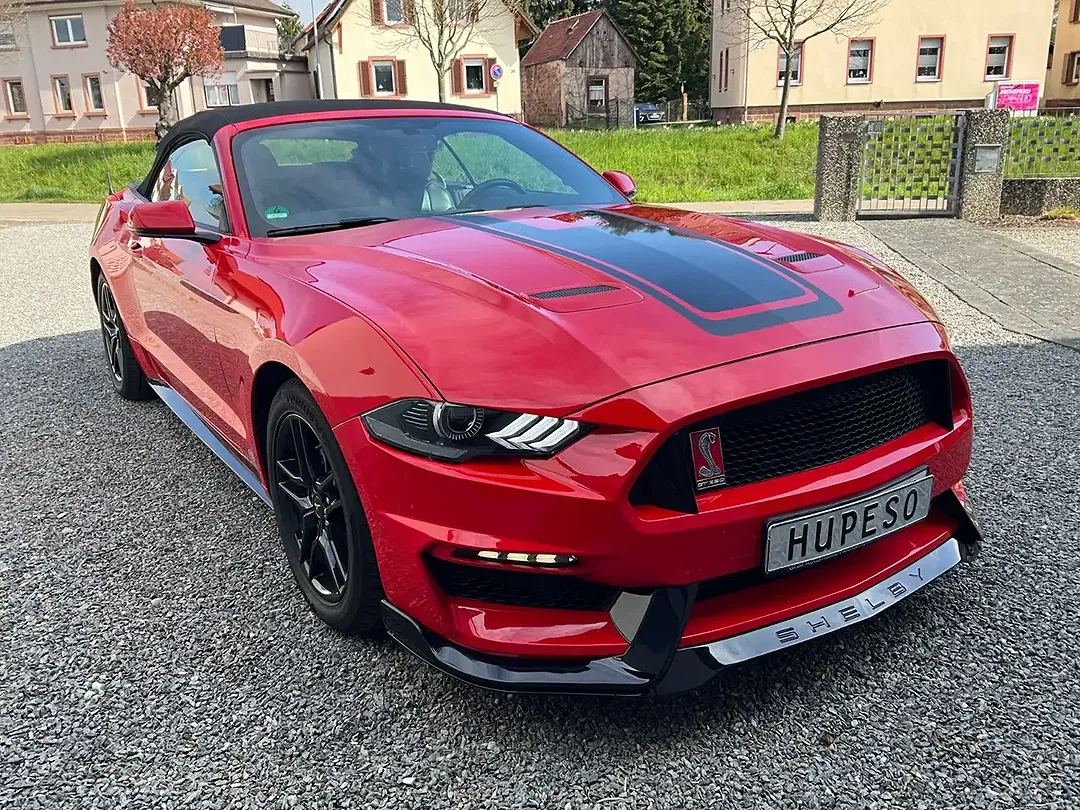 Ford Mustang GT - Thumbnail 3