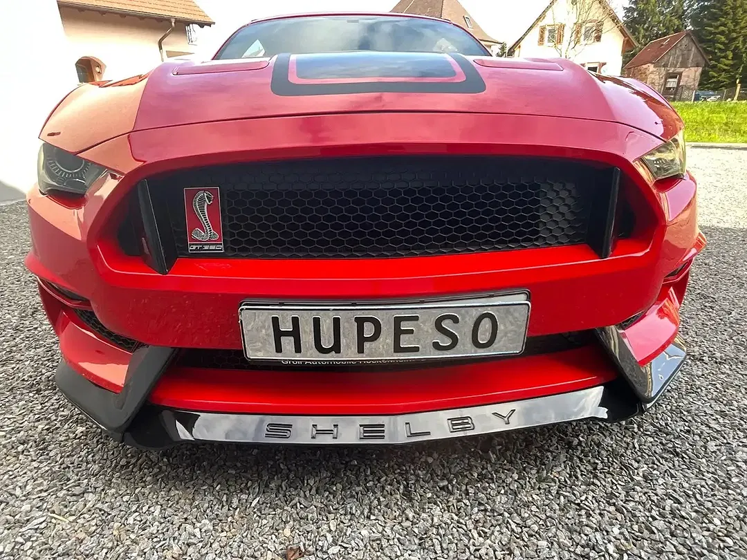 Ford Mustang GT - Thumbnail 4