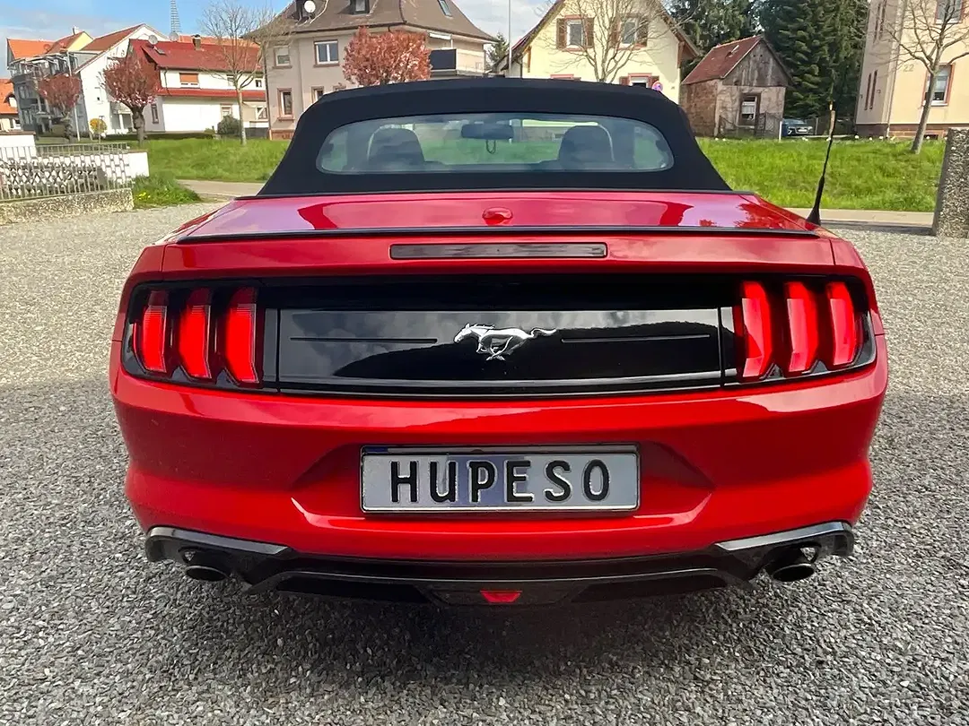 Ford Mustang GT - Thumbnail 8