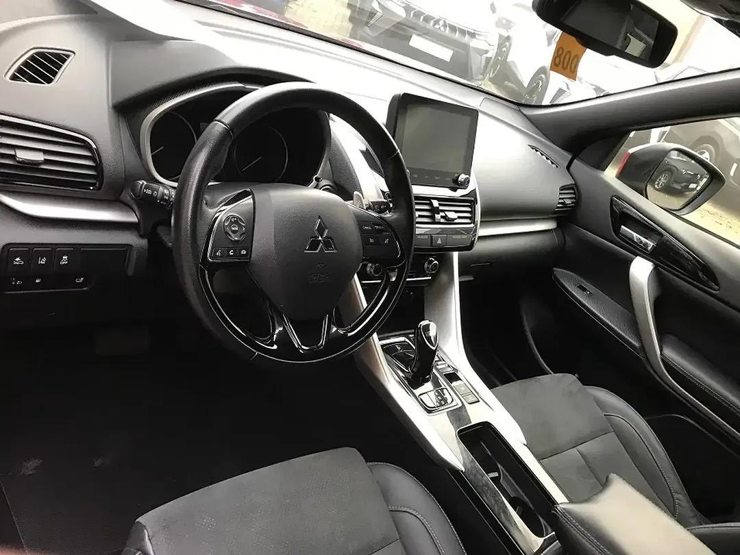 Mitsubishi Eclipse Cross 2.4 PHEV Hybrid Plus - Thumbnail 10