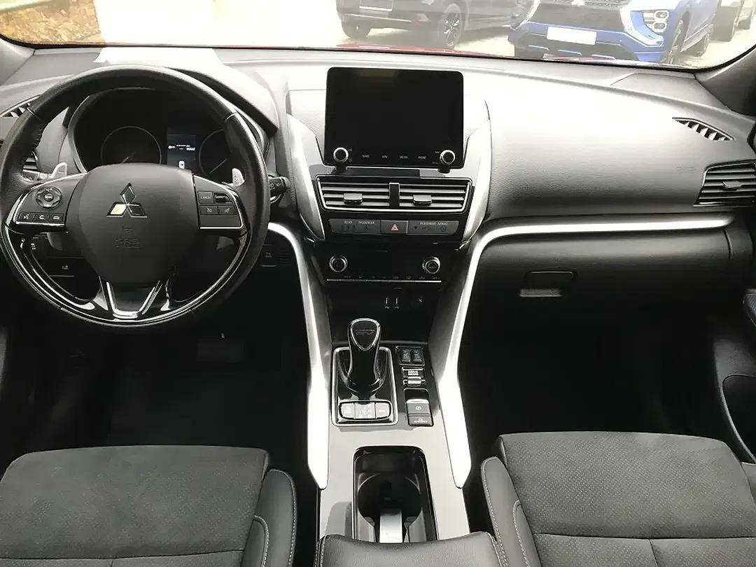 Mitsubishi Eclipse Cross 2.4 PHEV Hybrid Plus - Thumbnail 13