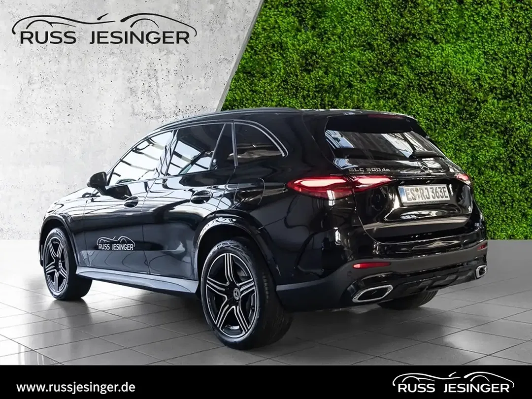 Mercedes-Benz GLC 300 4MATIC AMG Line - Thumbnail 3