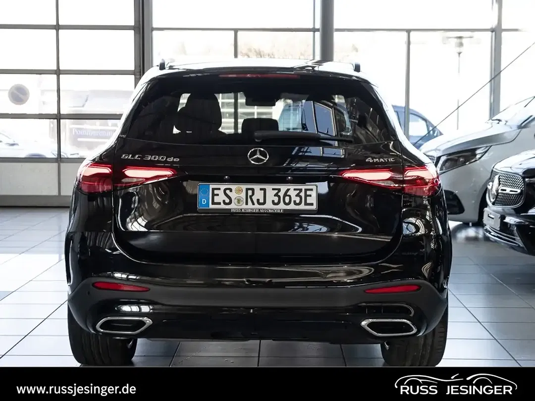 Mercedes-Benz GLC 300 4MATIC AMG Line - Thumbnail 5