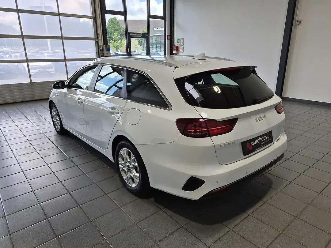 Kia Ceed SW / cee'd SW 1.5 T-GDI Vision - Thumbnail 4