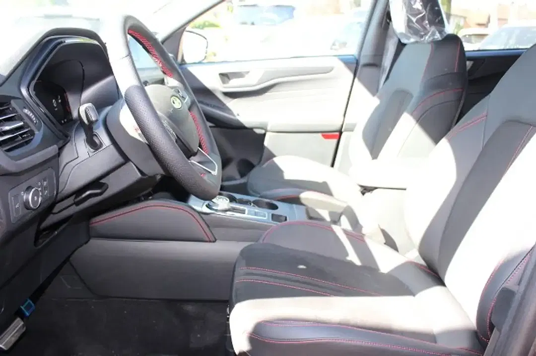 Ford Kuga ST-Line - Thumbnail 9