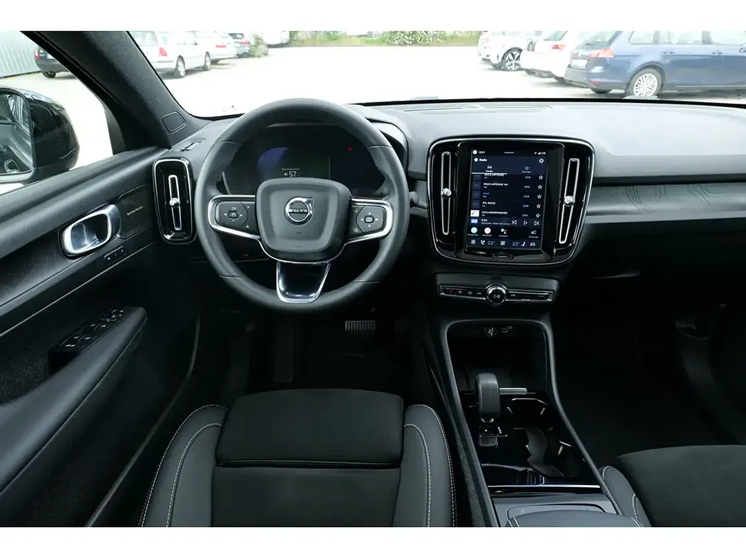 Volvo C40 EV Recharge Ultimate - Thumbnail 12