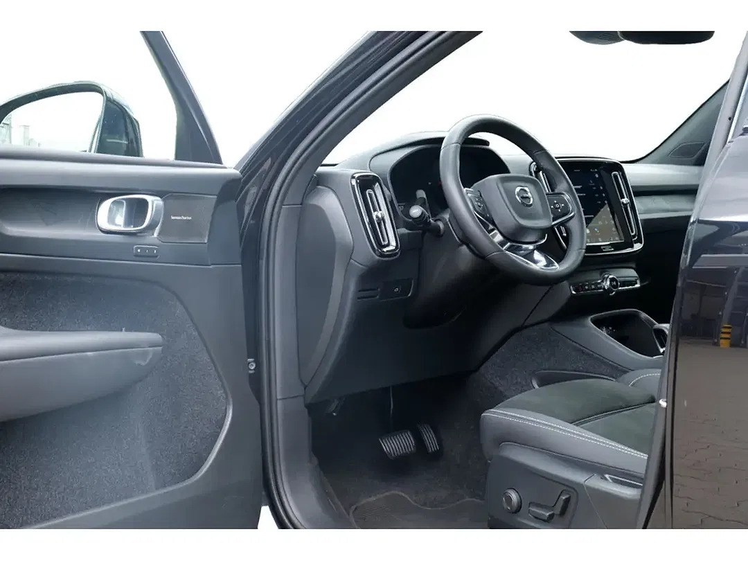 Volvo C40 EV Recharge Ultimate - Thumbnail 8