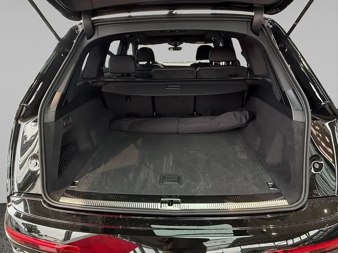 Audi Q7 quattro S line - Thumbnail 13