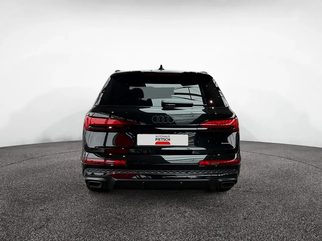 Audi Q7 quattro S line - Thumbnail 3