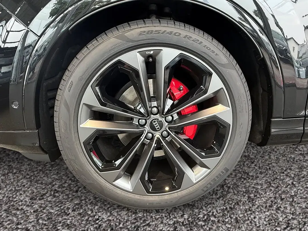 Audi Q7 quattro S line - Thumbnail 8