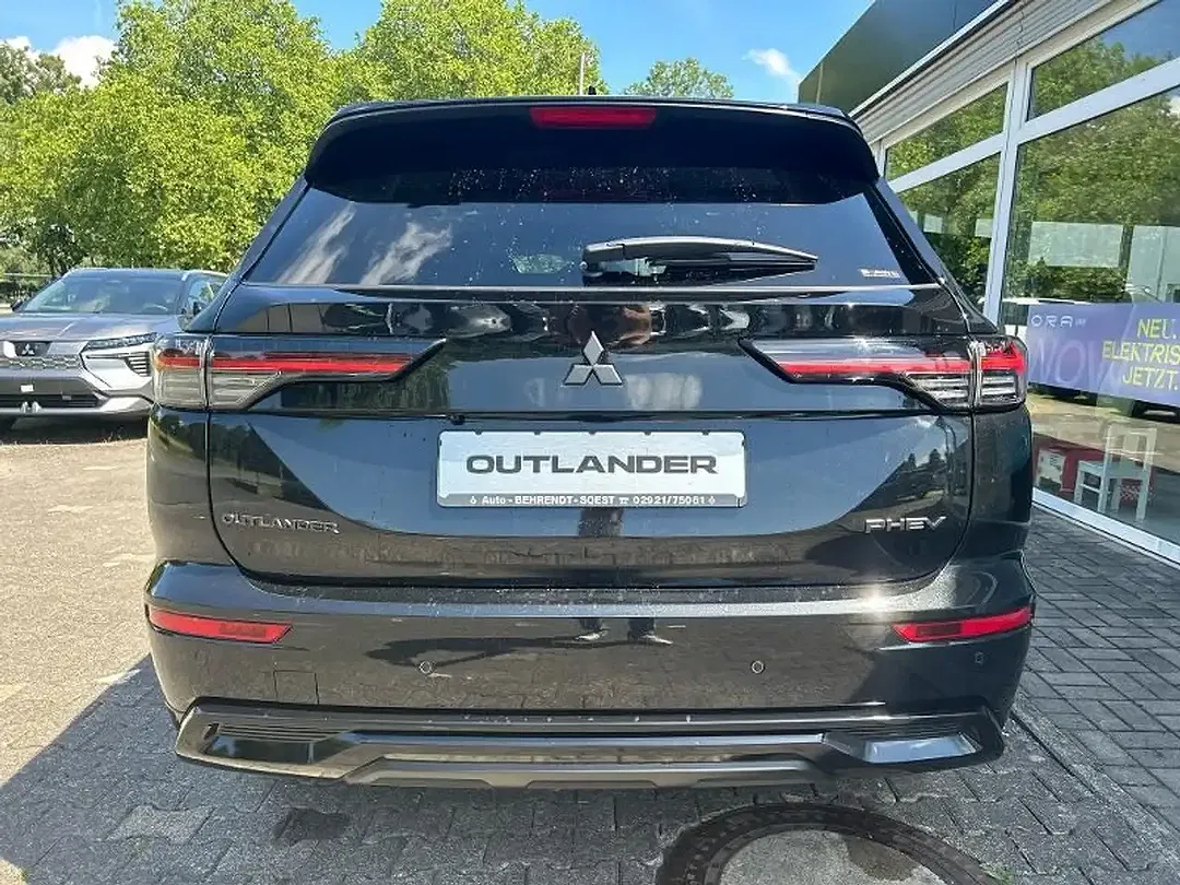 Mitsubishi Outlander 2.4 PHEV - Thumbnail 5