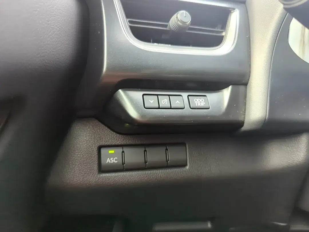 Lexus UX 300e Basis - Thumbnail 17