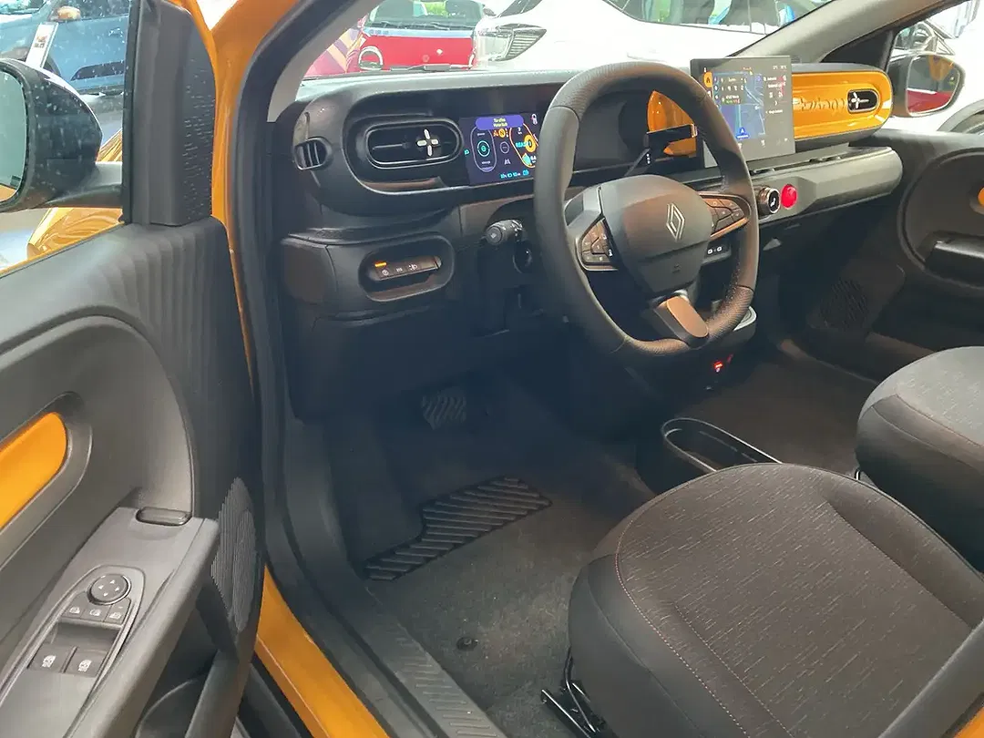 Renault Twingo E-Tech Techno Urban - Thumbnail 8