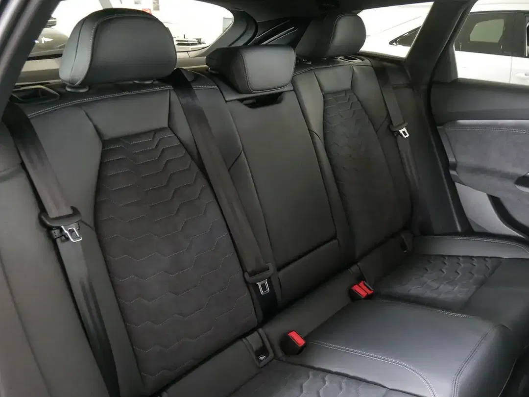 Audi A6 e-tron - Thumbnail 5