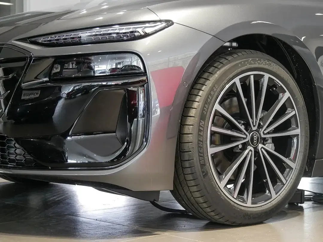 Audi A6 e-tron - Thumbnail 6