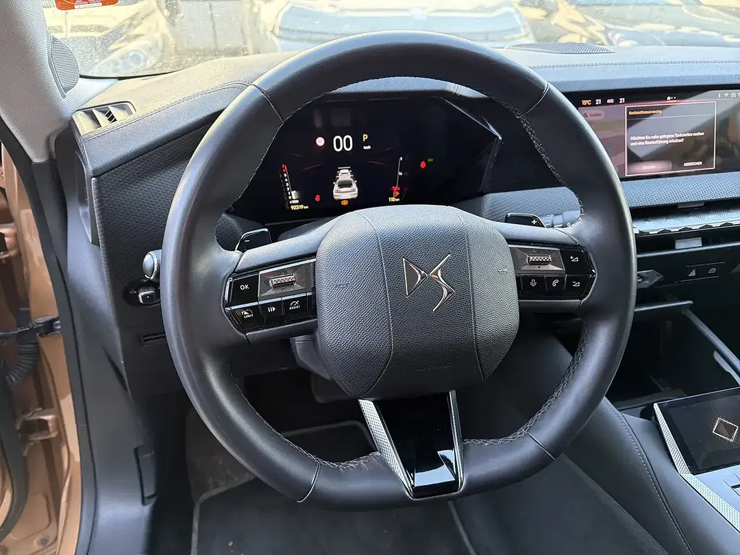 DS Automobiles DS 4 - Thumbnail 8