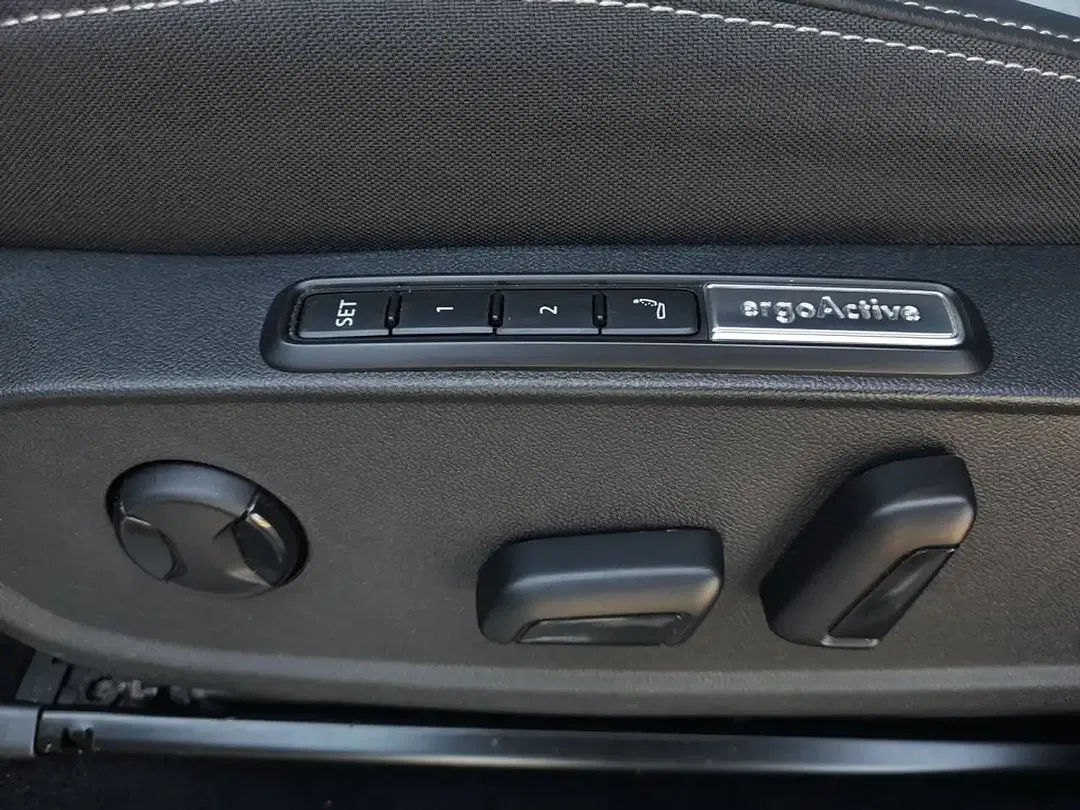 Volkswagen ID.3 - Thumbnail 11