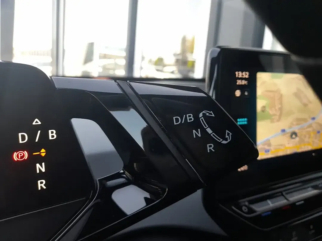 Volkswagen ID.3 - Thumbnail 7