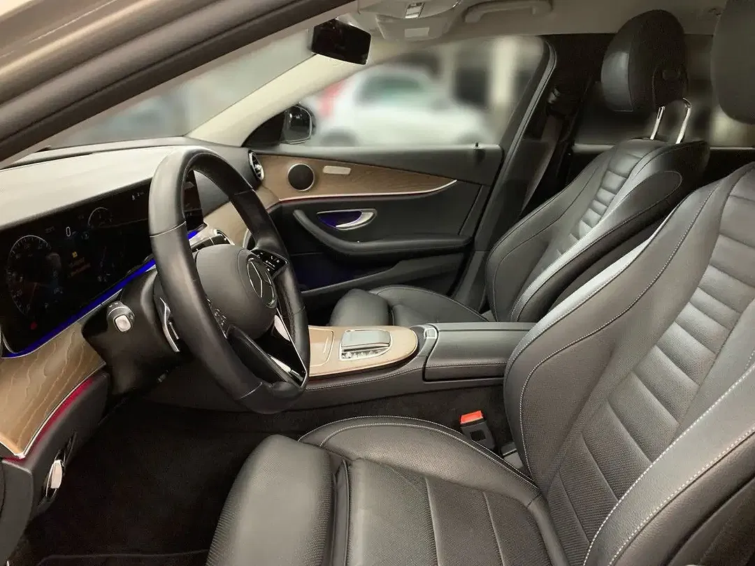 Mercedes-Benz E 400 4MATIC - Thumbnail 8