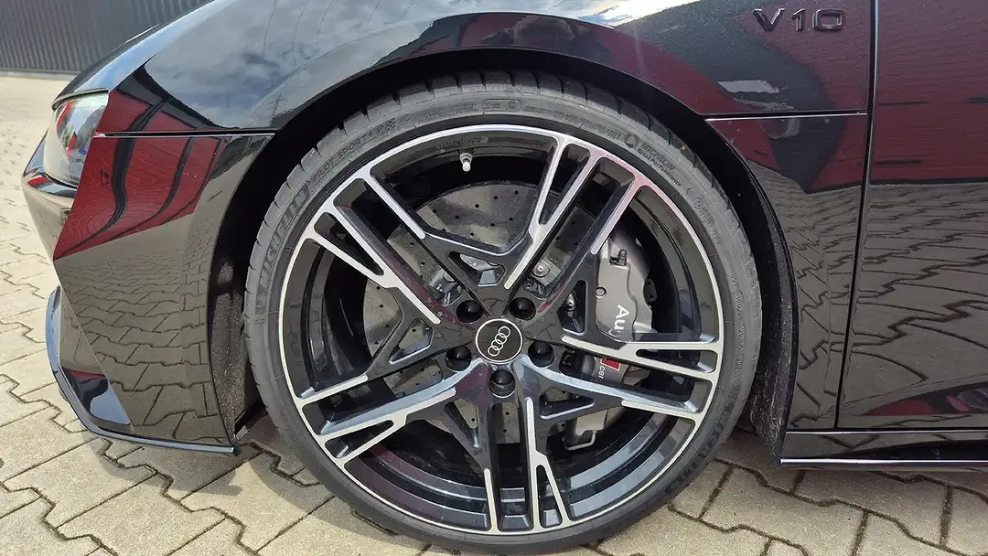 Audi R8 5.2 FSI - Thumbnail 12