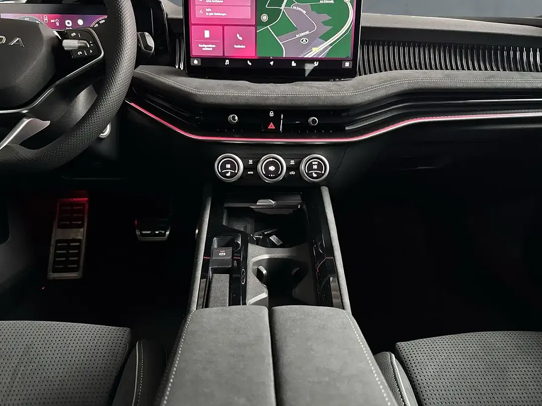 Skoda Superb 2.0 TSI DSG 4x4 Sportline - Thumbnail 7