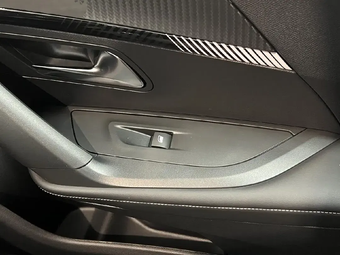 Peugeot 2008 Allure - Thumbnail 12