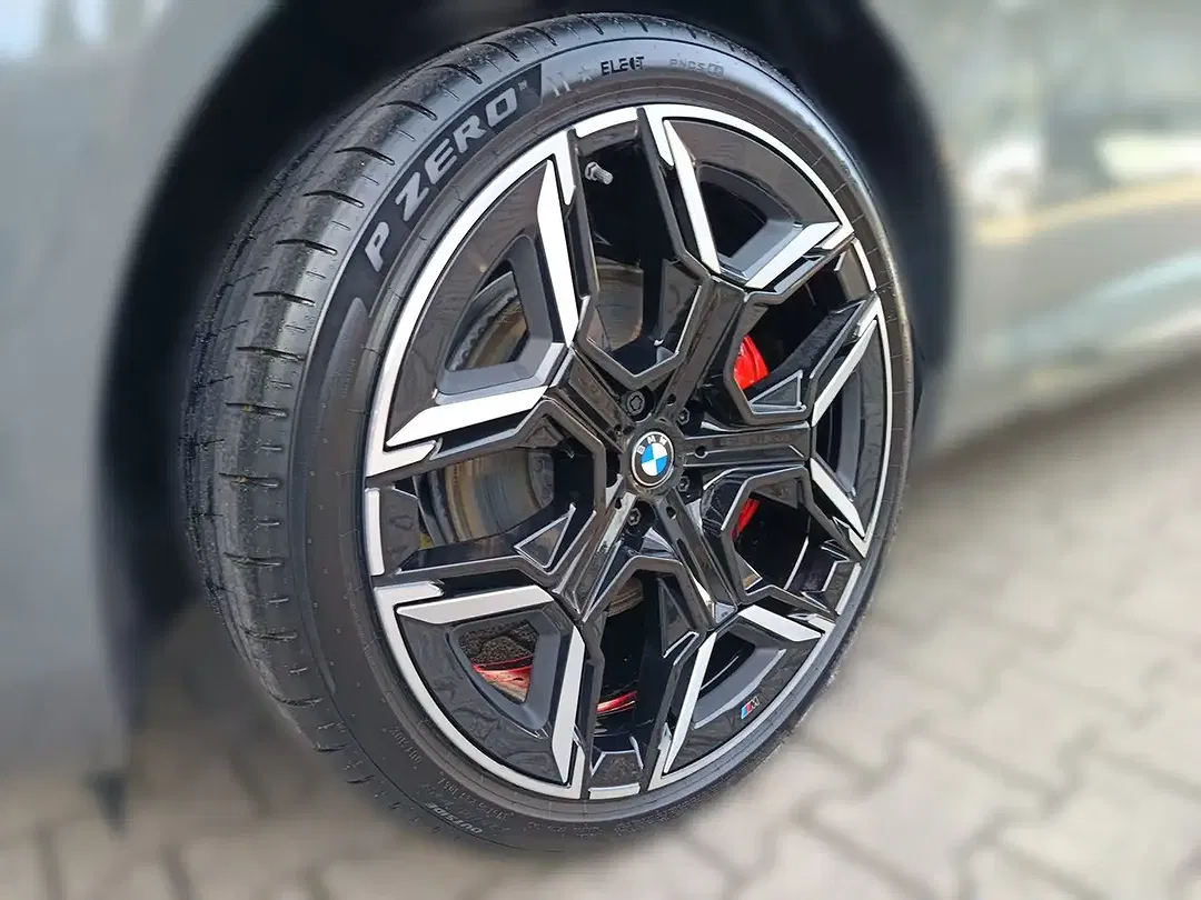 BMW X5 xDrive M Sport Pro - Thumbnail 9